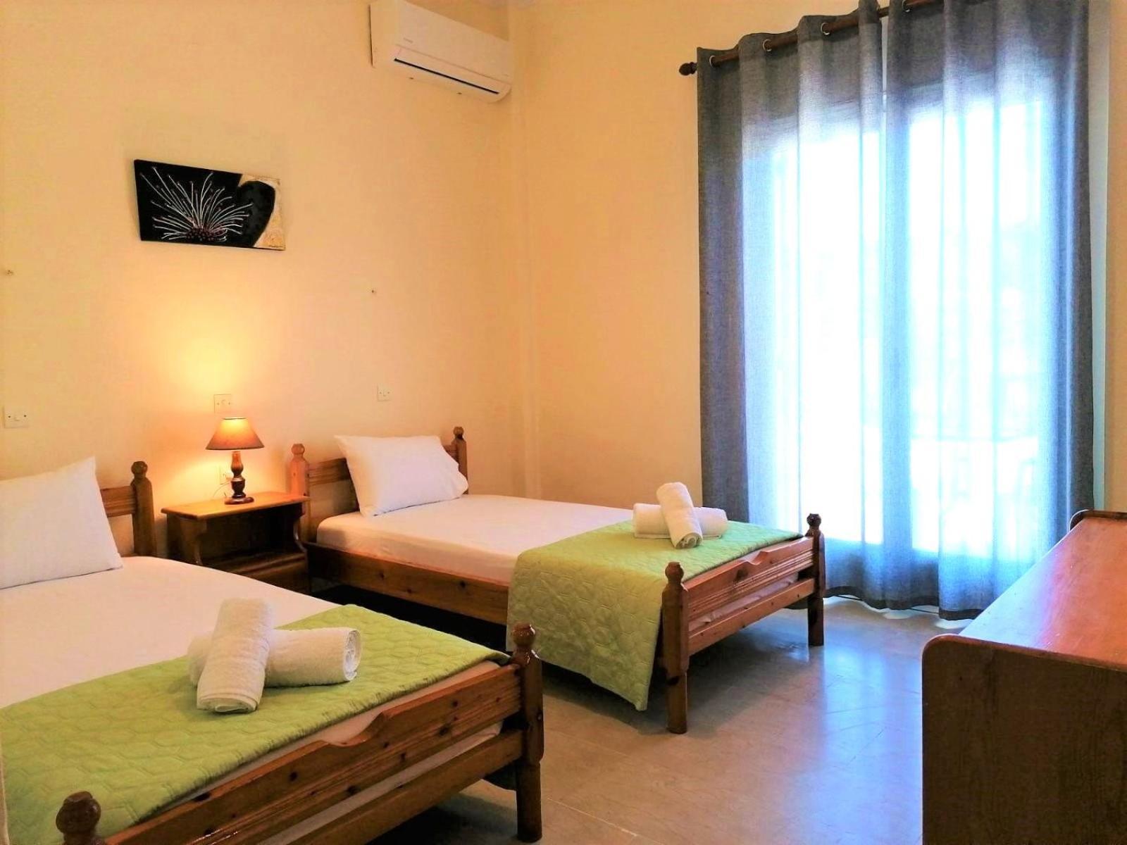 קאבוס Nikos Apartments 1 מראה חיצוני תמונה