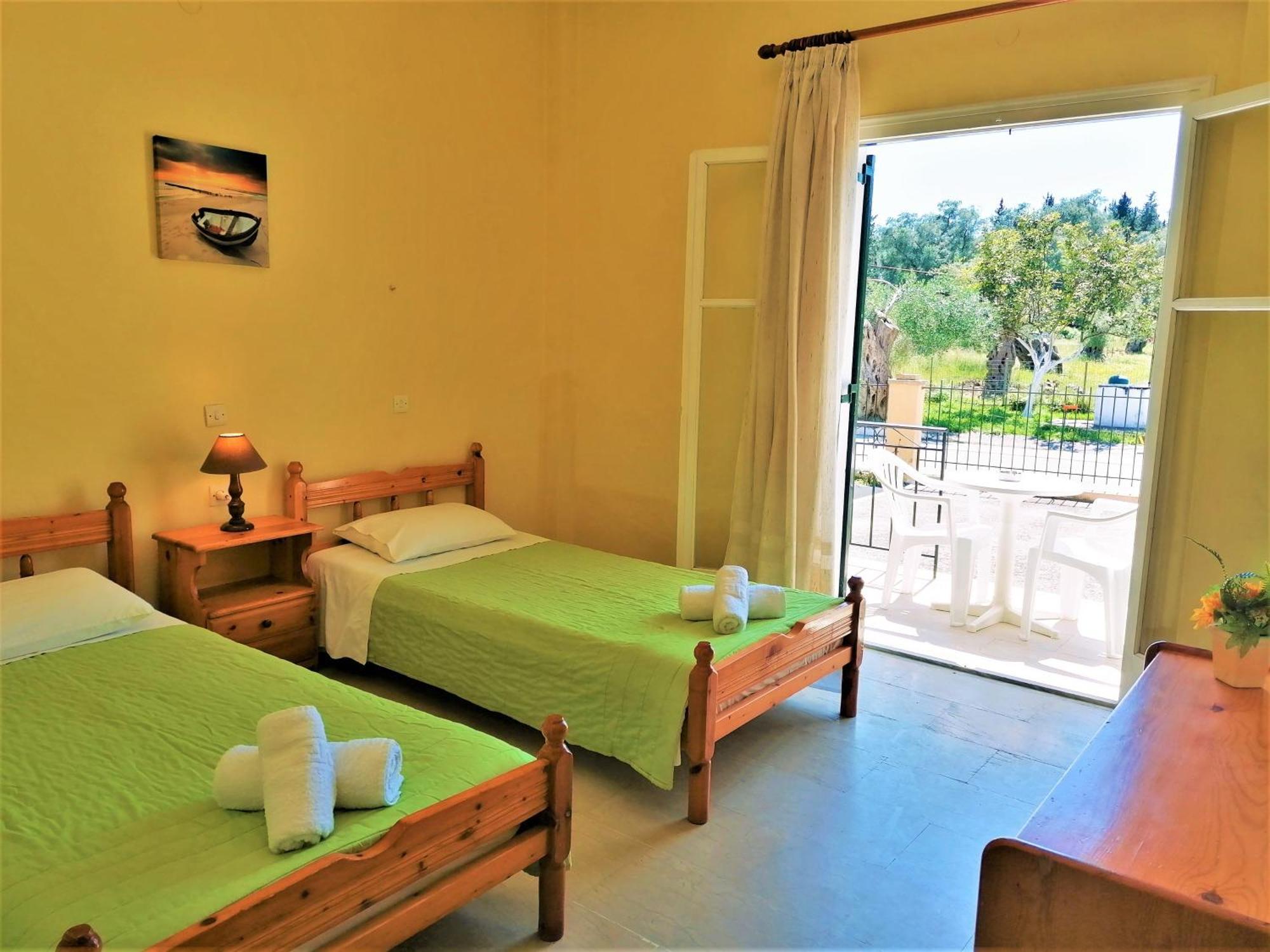 קאבוס Nikos Apartments 1 מראה חיצוני תמונה
